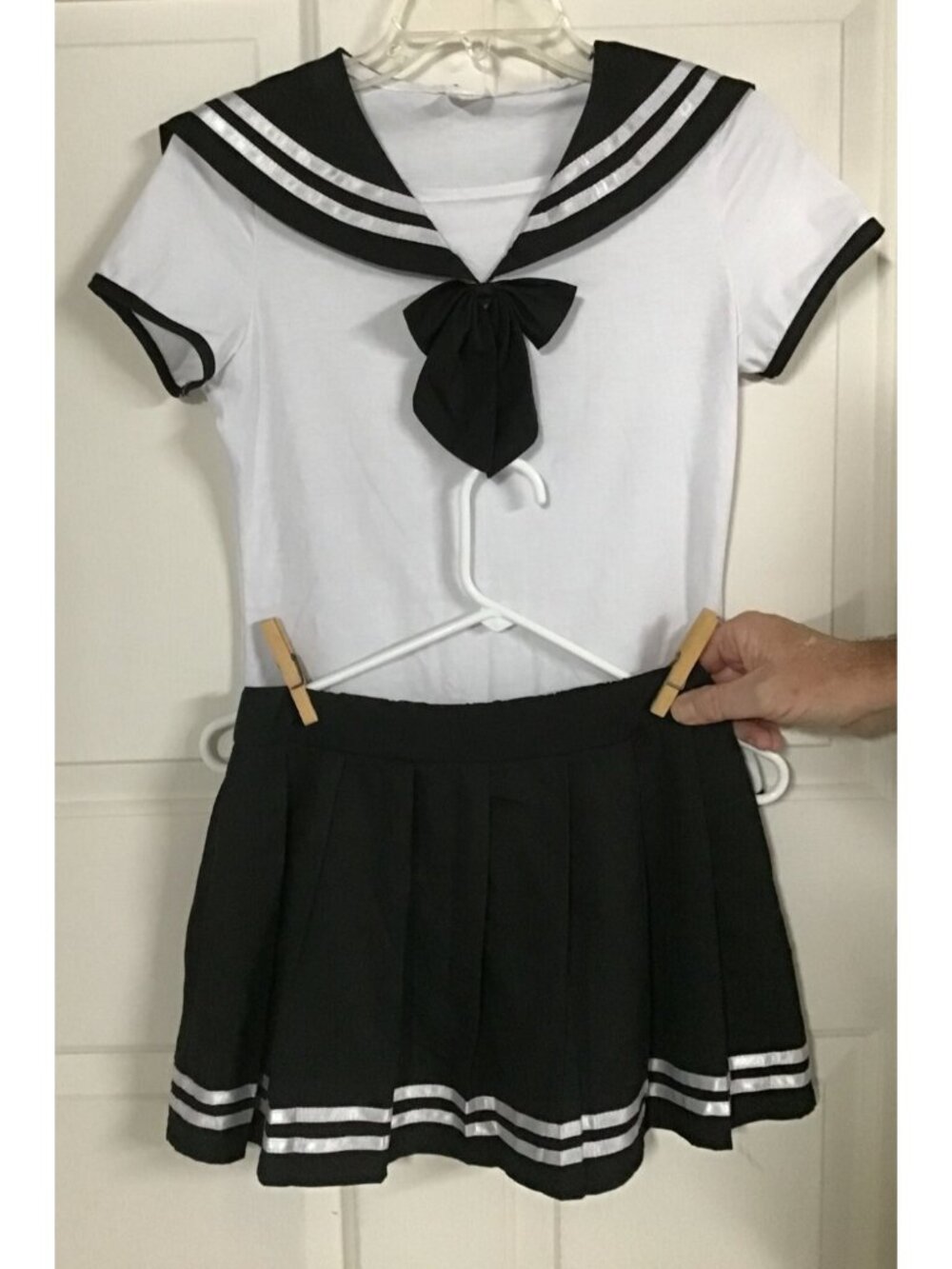Womens Large 2 Piece Cosplay Black and White Sailor Costume